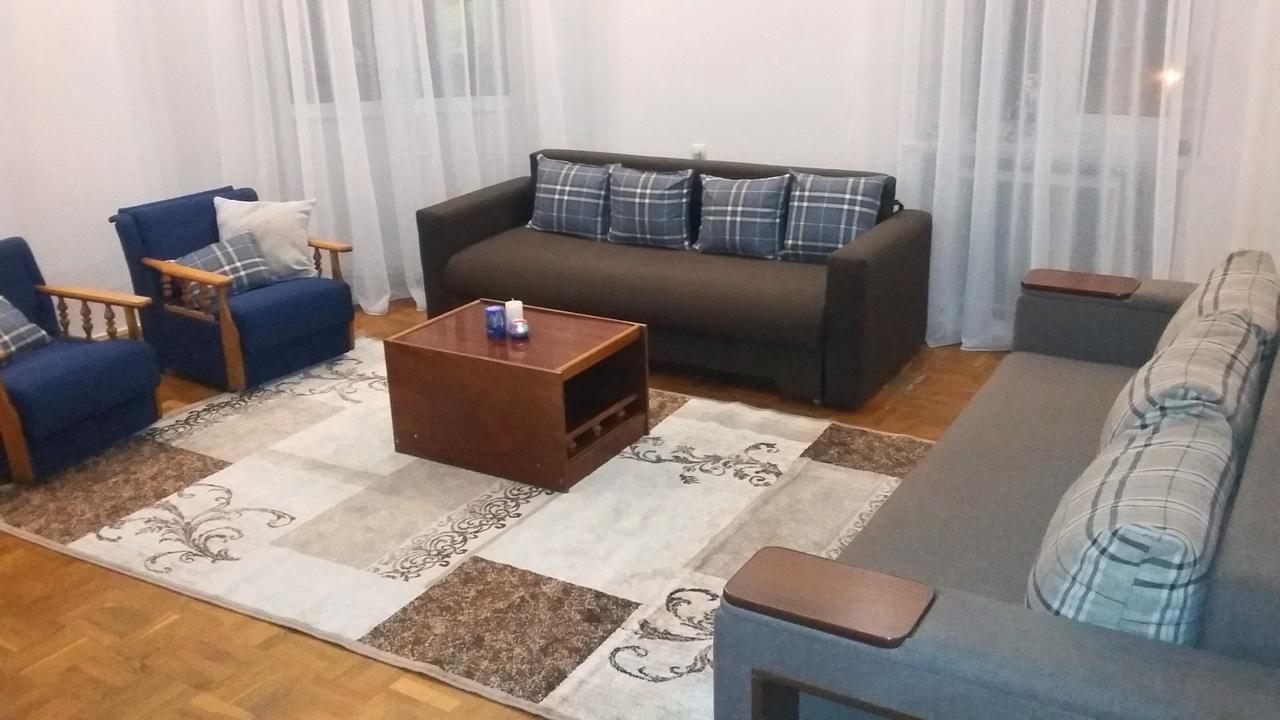 Max Apartments In Lviv Exterior photo